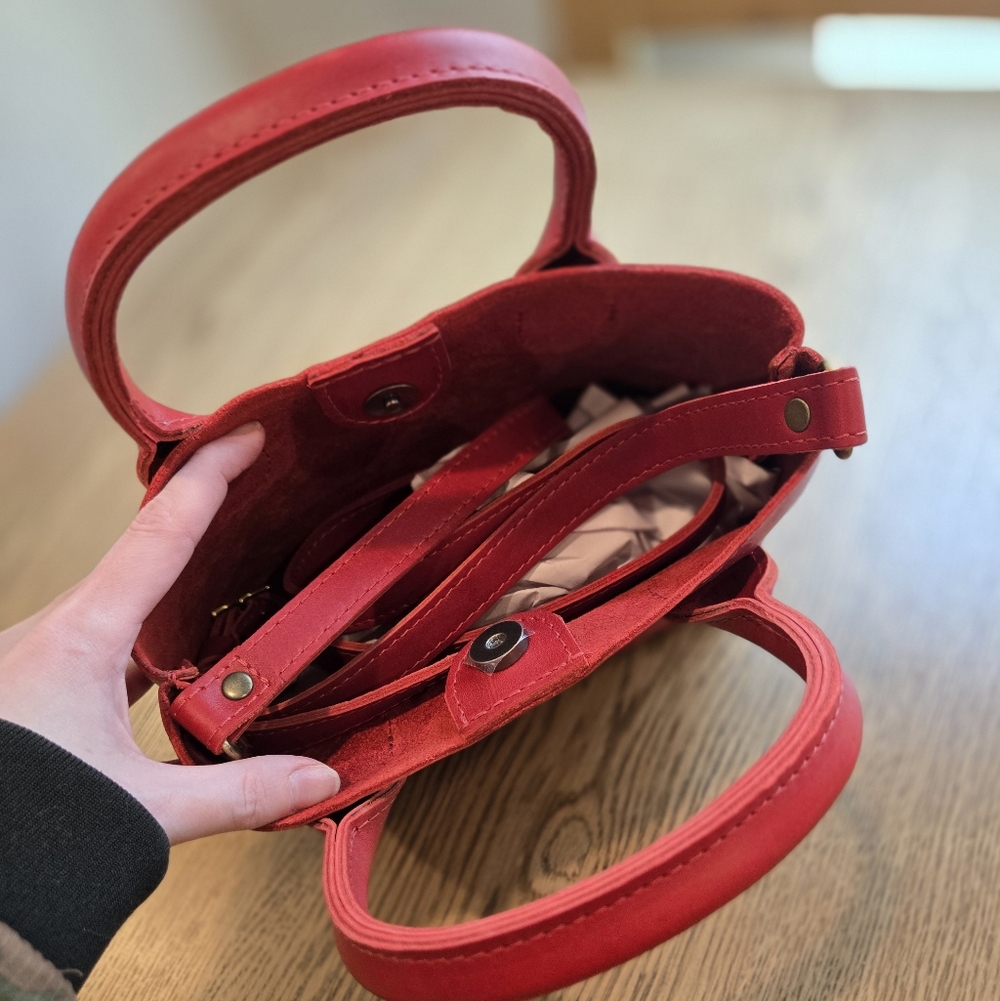 Unused Portland Leather Small Red Floral Handbag - Picture 4 of 4